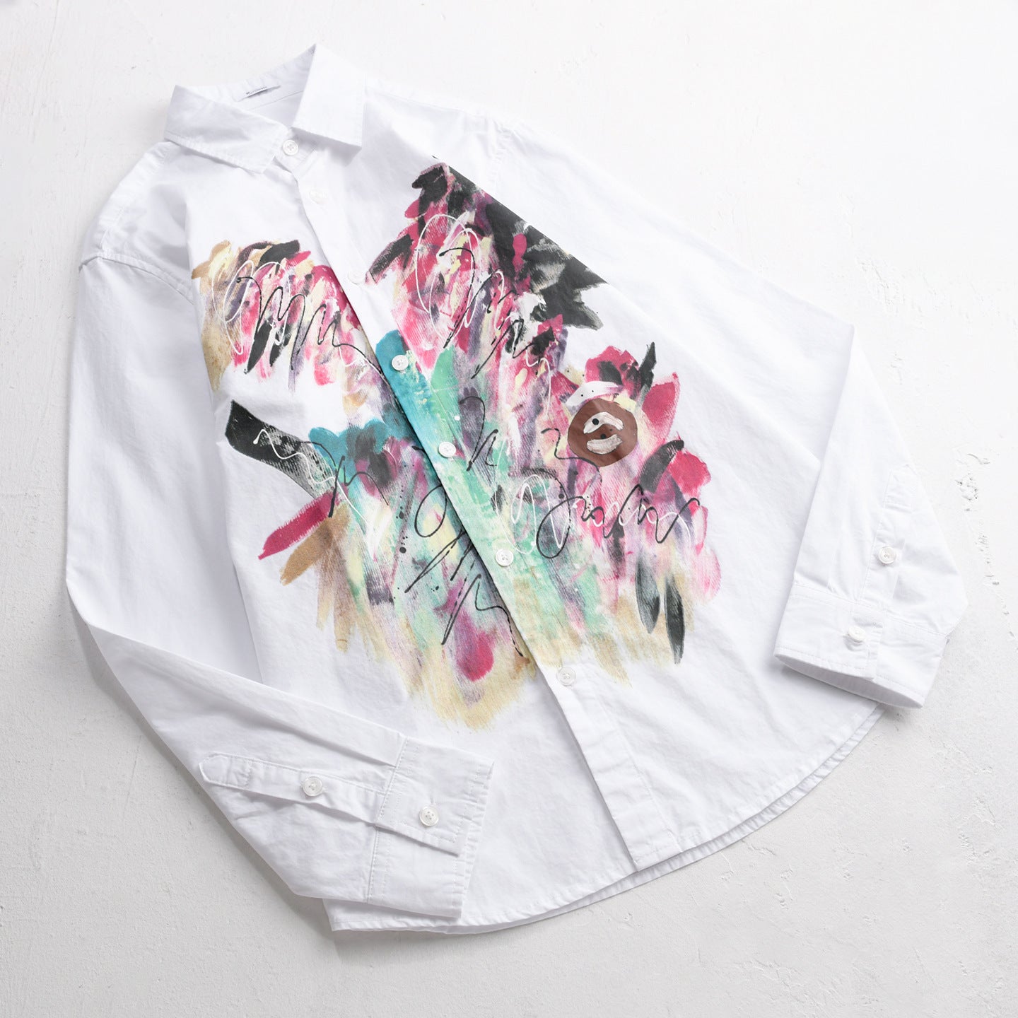 Women's long-sleeve shirt made of cotton poplin with artistic brush print and Kent collar Chichicherry