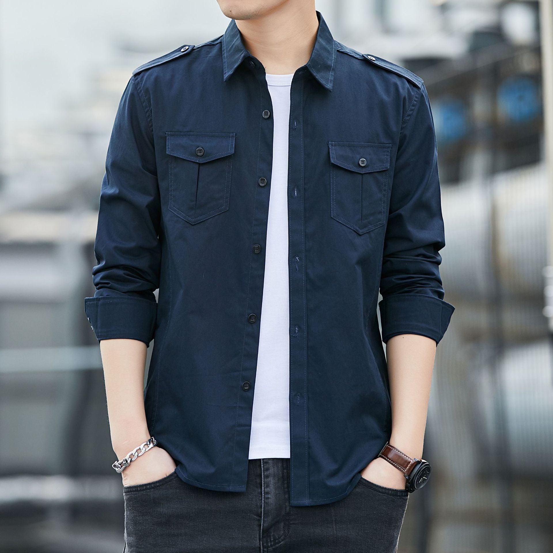 Men's casual utility overshirt made of cotton blend with shoulder patches and flap pockets Chichicherry