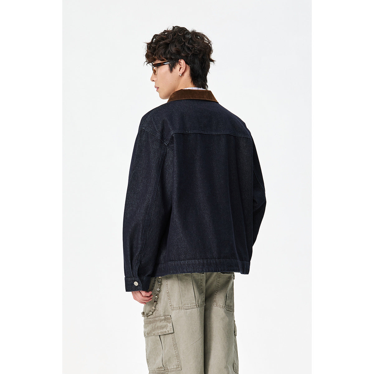 Men's sharply tailored denim workwear blouson with corduroy lapel and metallic hook fasteners Chichicherry