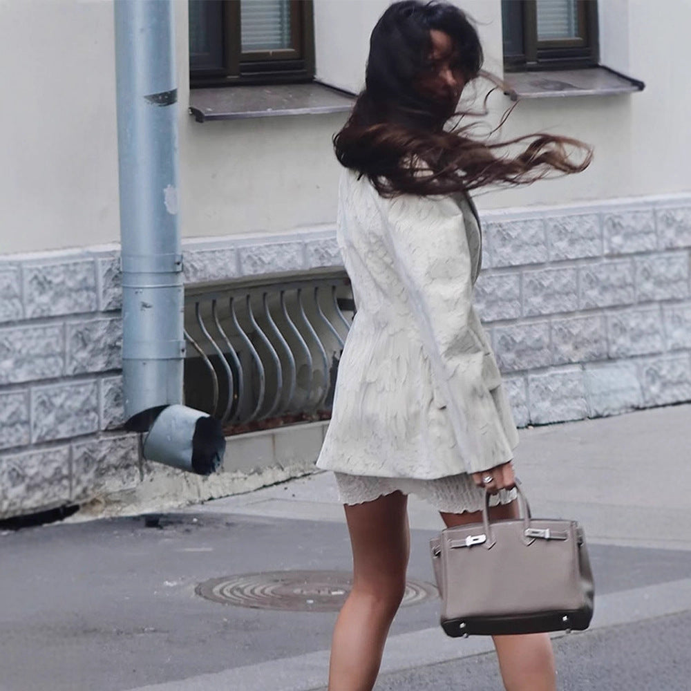 Women's Fitted Blazer with Feather Structure and Distinctive Shoulder Area Chichicherry