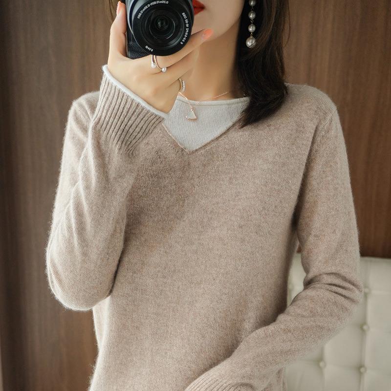 Women Soft V-Neck Sweater in Cashmere Look with Contrasted Border Decoration Chichicherry