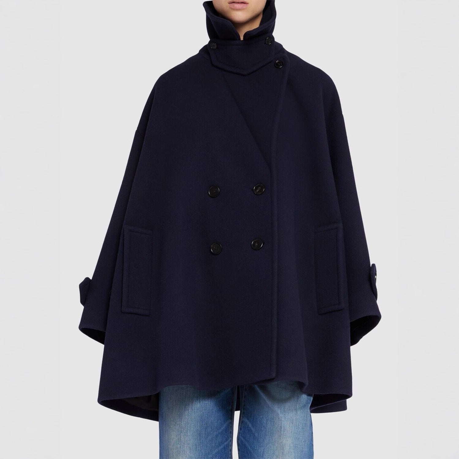 Women's Oversized Cape Coat with Double-Breasted Closure and Wide Lapels Chichicherry