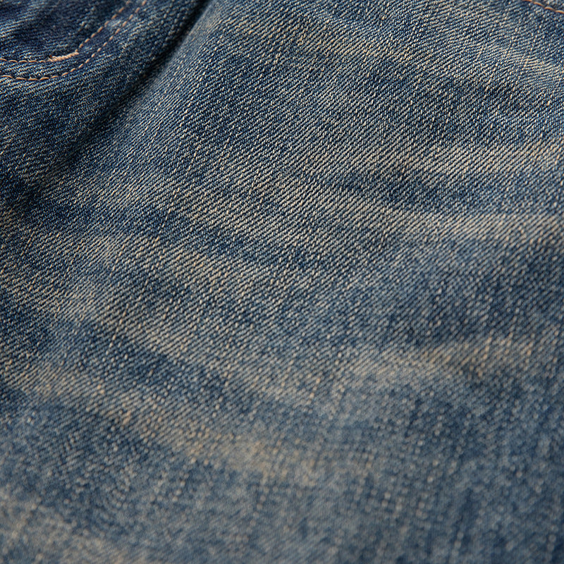 Women High-Waist Relaxed-Fit Jeans with distinctive center seam and used wash Chichicherry