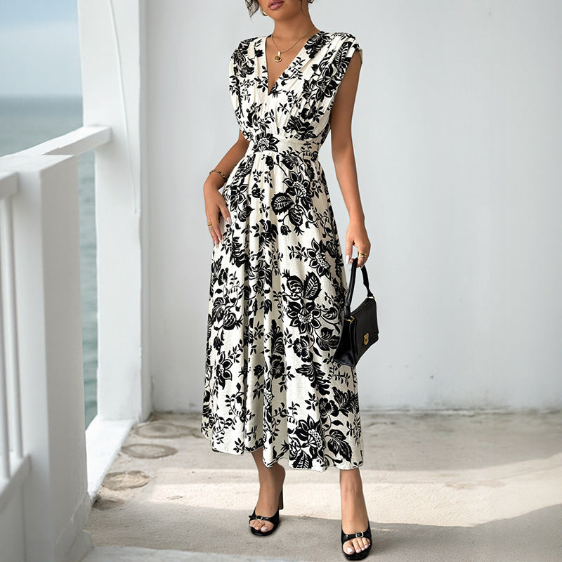 Women's Flowing Midi Dress with V-Neck, Gathered Waist and Jacquard Structure Chichicherry