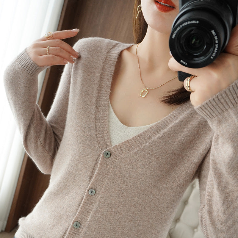 Women Light V-Neck Cardigan made of Cashmere Blend with Fine Ribbed Edge Chichicherry