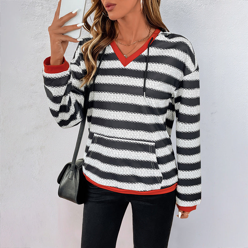 Women's striped knit pullover hoodie with V-neck, kangaroo pocket and contrast cuffs Chichicherry