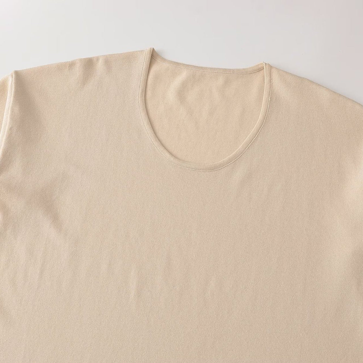 Women's Oversize Sweatshirt with deep round neckline and dropped shoulder Chichicherry
