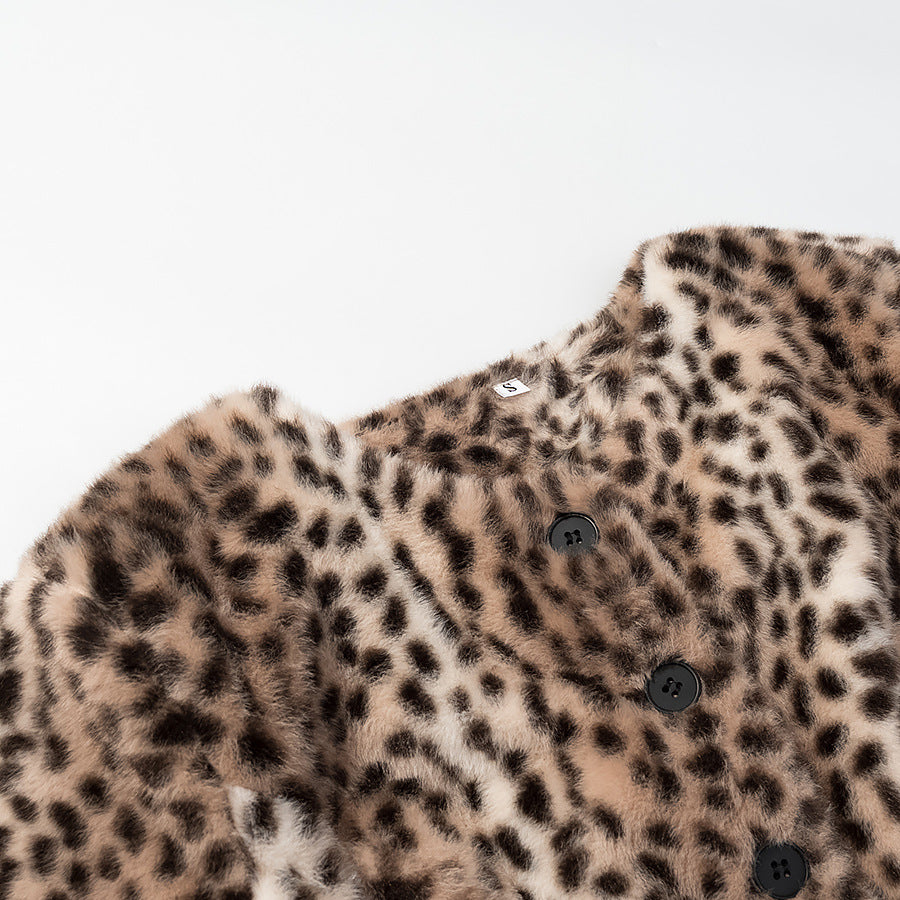 Women Short Faux Fur Jacket with Leopard Print and Round Neck Chichicherry