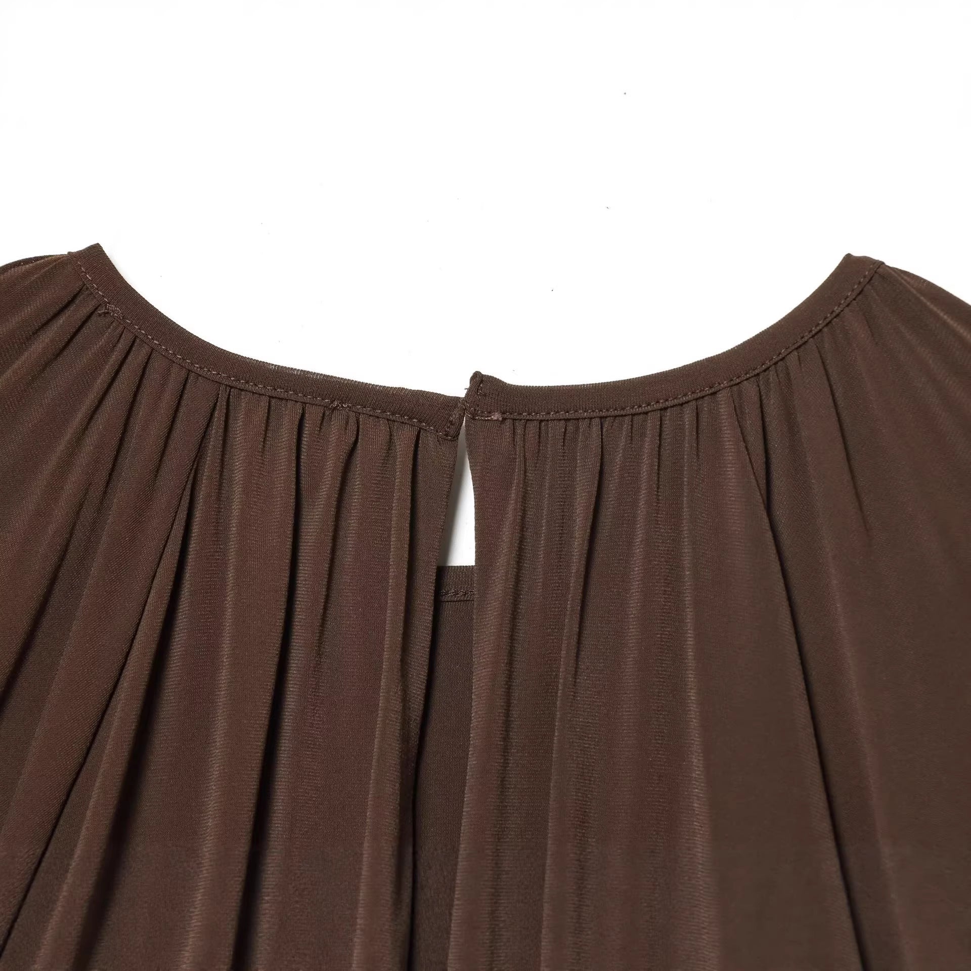 Women's Voluminous Pleated Blouse with Wide Raglan Sleeves and Elastic Waist Chichicherry