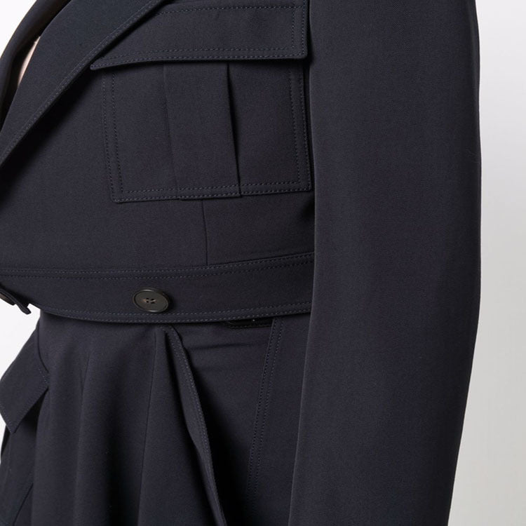Women's short blazer in tailoring with patch pockets and distinctive shoulder design Chichicherry