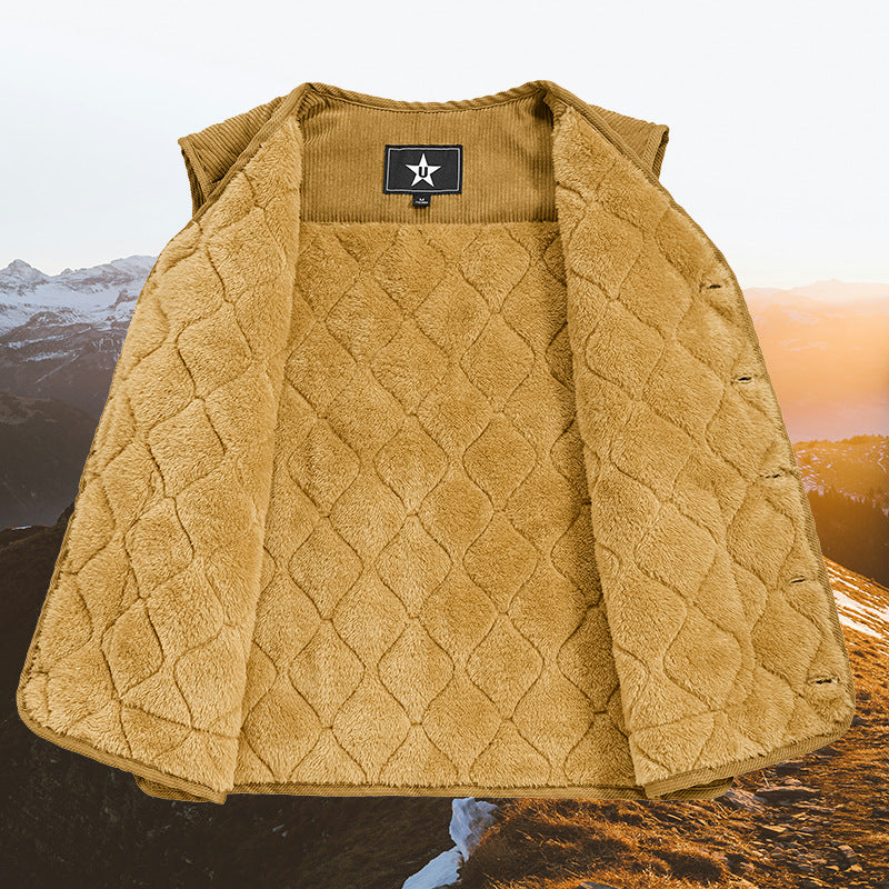 Men's corduroy quilted vest with V-neck, padded stitching structure and patch pockets.