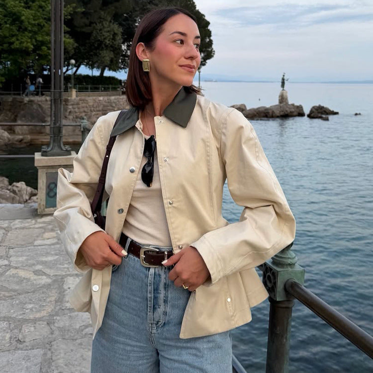 Women's fitted lightweight transition jacket with peplum and contrasting shirt collar Chichicherry