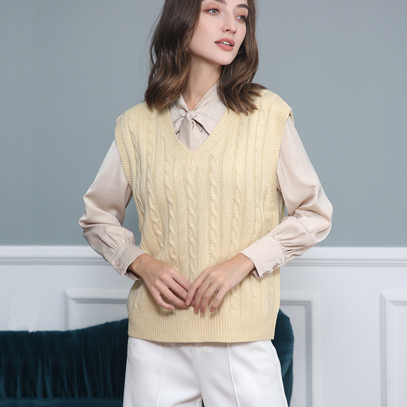 Women Classic Cable Knit Vest with Slim Fit and V-Neck Chichicherry