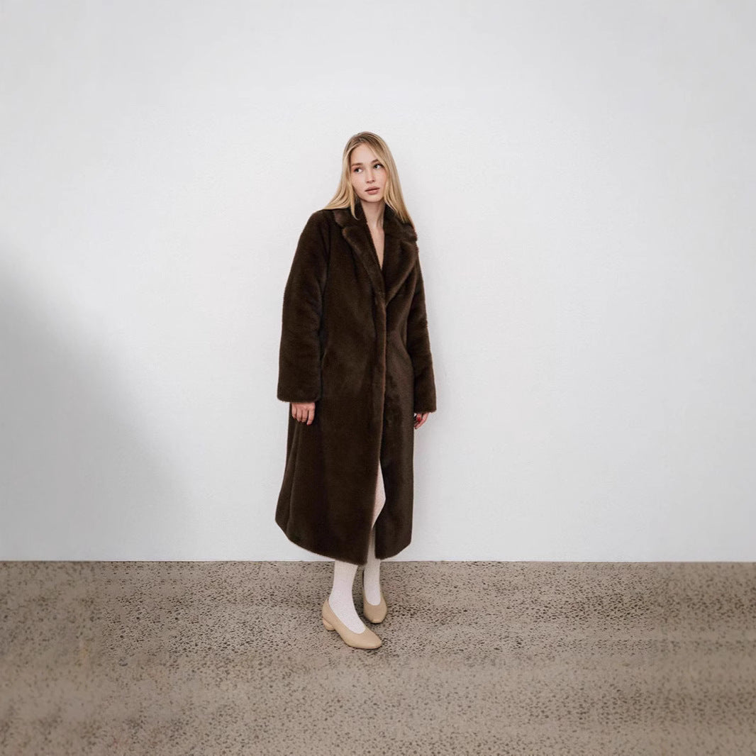 Ladies longer high-pile coat made of faux fur with shawl collar and casual cut Chichicherry