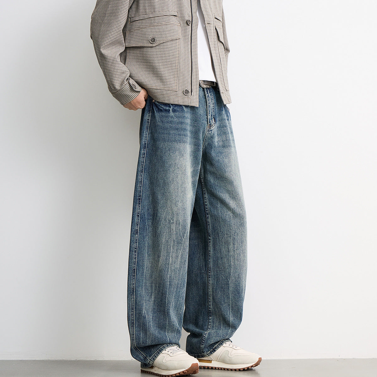 Men's wide balloon jeans with extra wide legs, low crotch, and authentic used wash Chichicherry