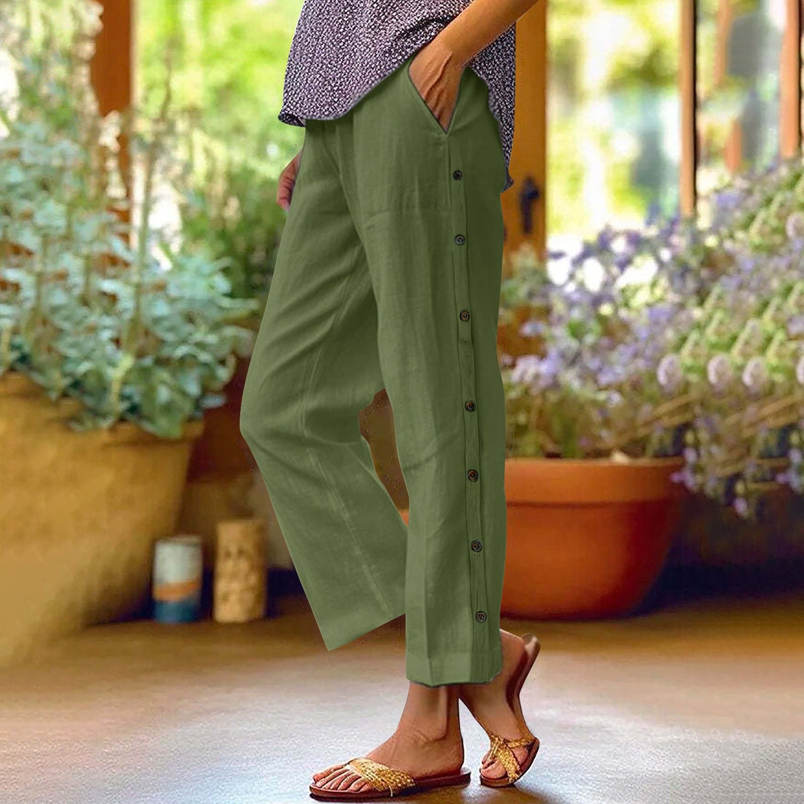 Ladies Light Relaxed Pants with Side Button Placket and Insert Pockets Chichicherry