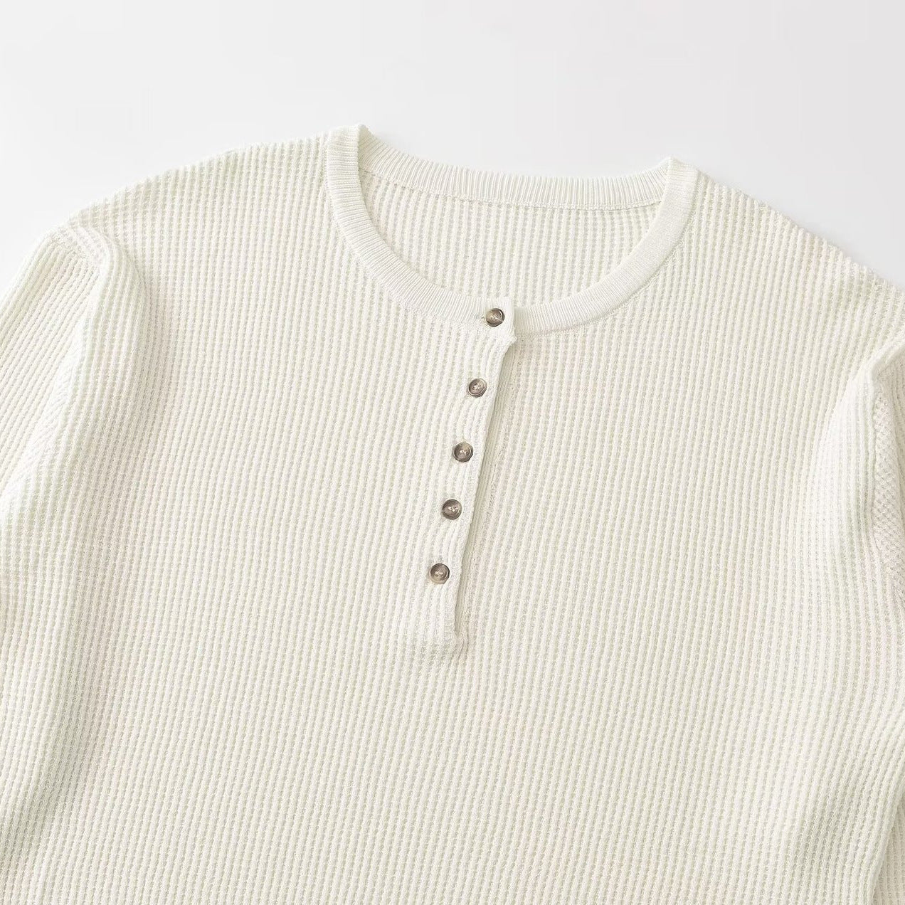 Women Thick Knit Waffle Knit Sweater with Henley Placket Chichicherry