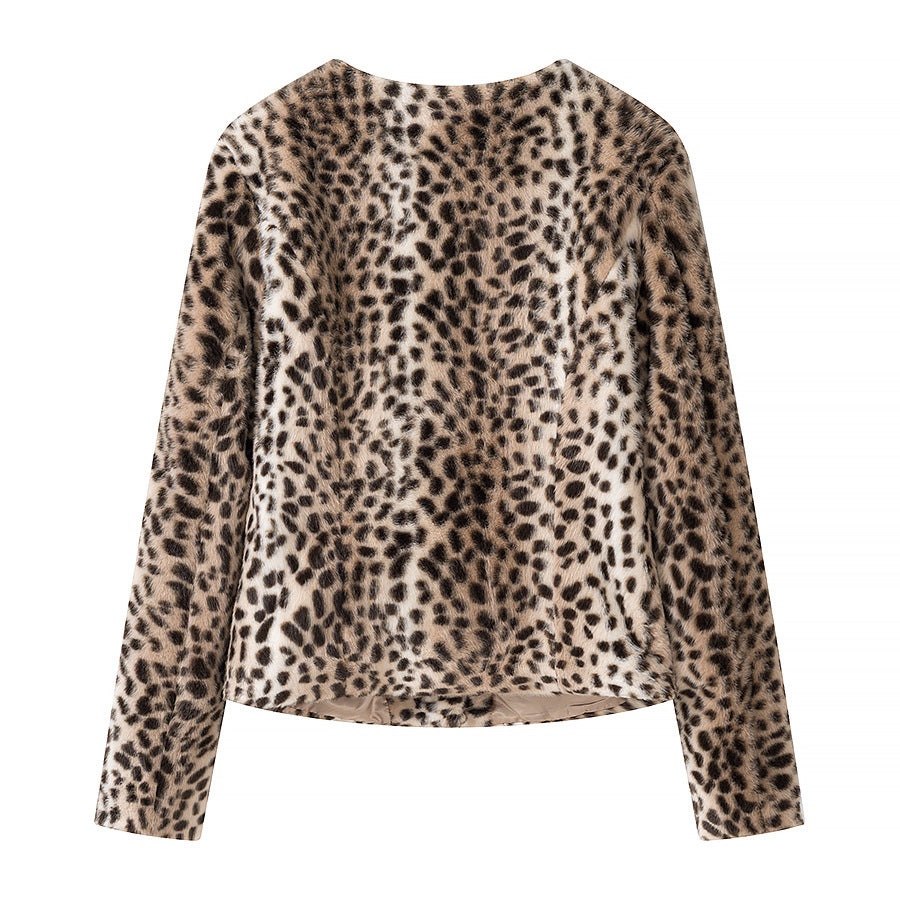 Women Short Faux Fur Jacket with Leopard Print and Round Neck Chichicherry