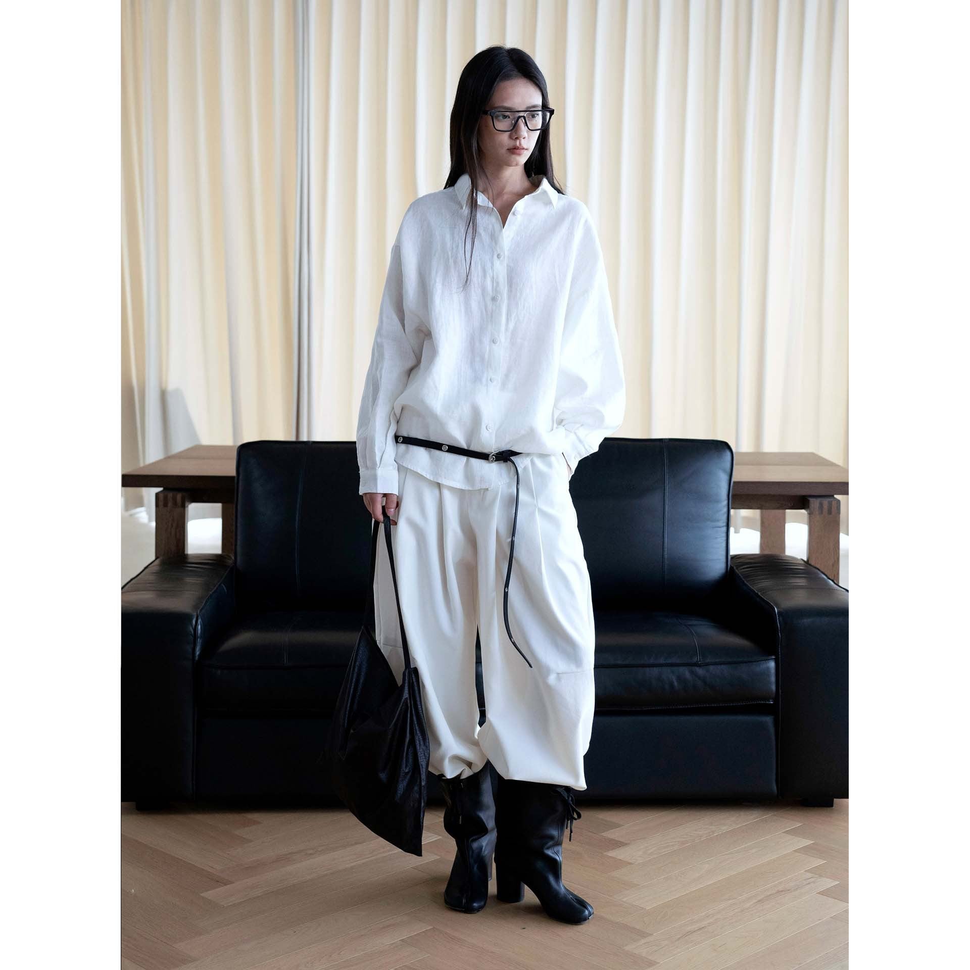 Women's Relaxed-Fit Linen Shirt Blouse with Classic Collar and Rounded Hem Chichicherry