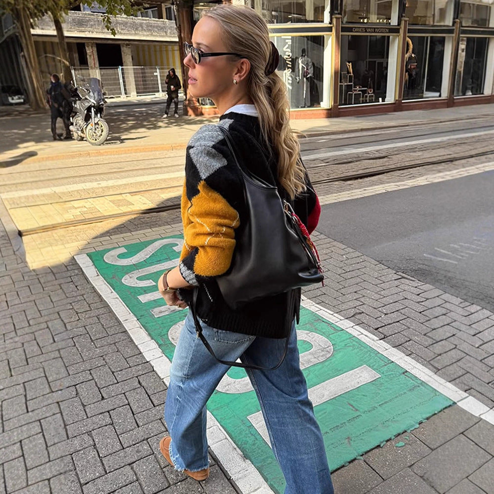 Women's Oversize Argyle Sweater made from Mohair Blend with Round Neck and Contrasting Diamond Details Chichicherry
