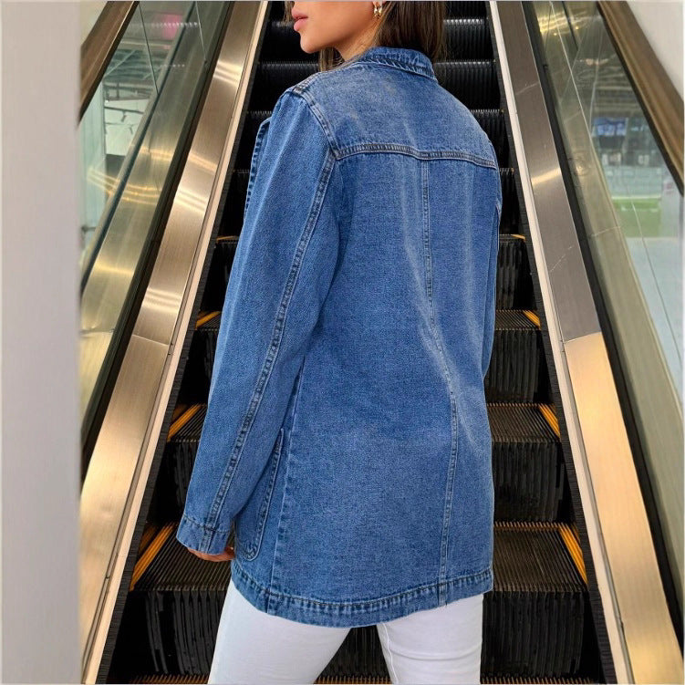 Women tailored denim jacket with stand-up collar, four flap pockets and slightly flared hem Chichicherry