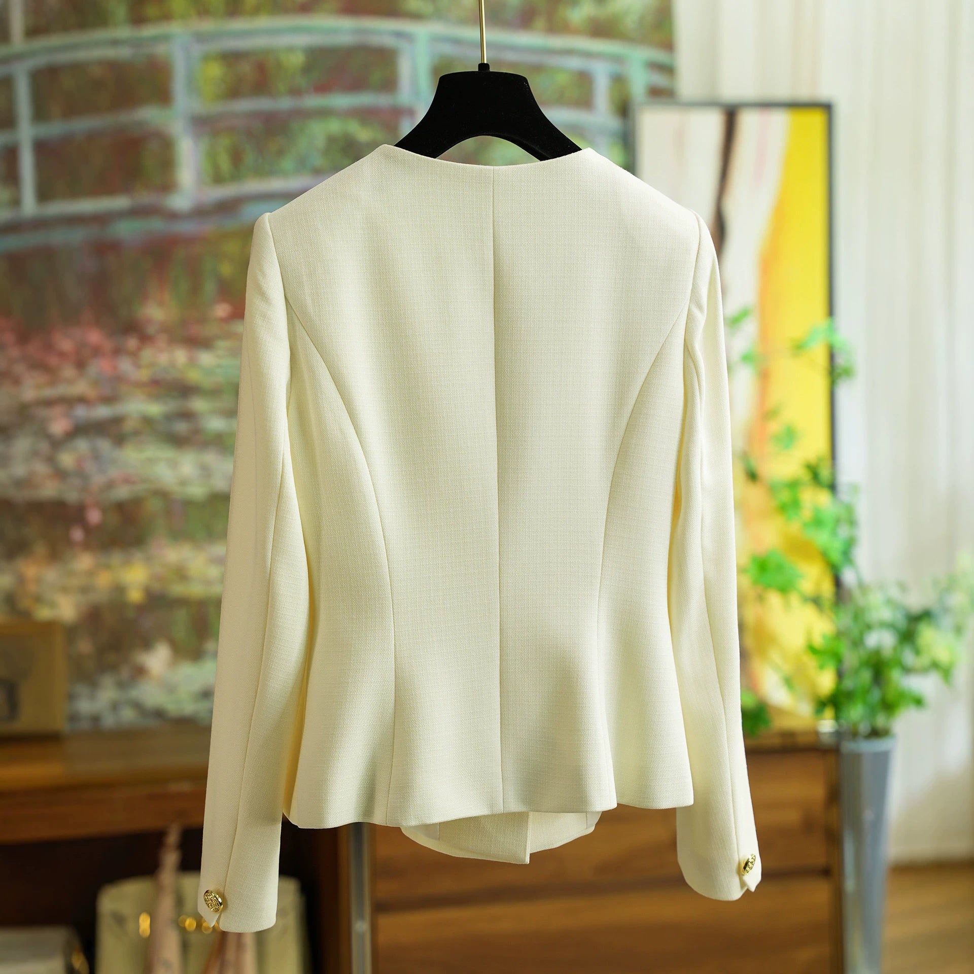 Women's elegantly tailored blazer with decorative buttons Chichicherry