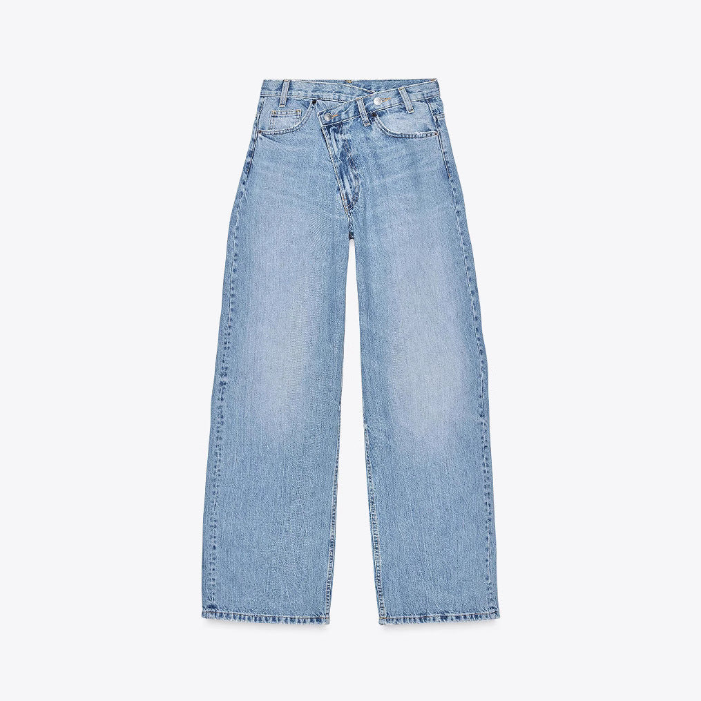 Women's high-waisted wide denim jeans with asymmetric waistband and culotte cut Chichicherry