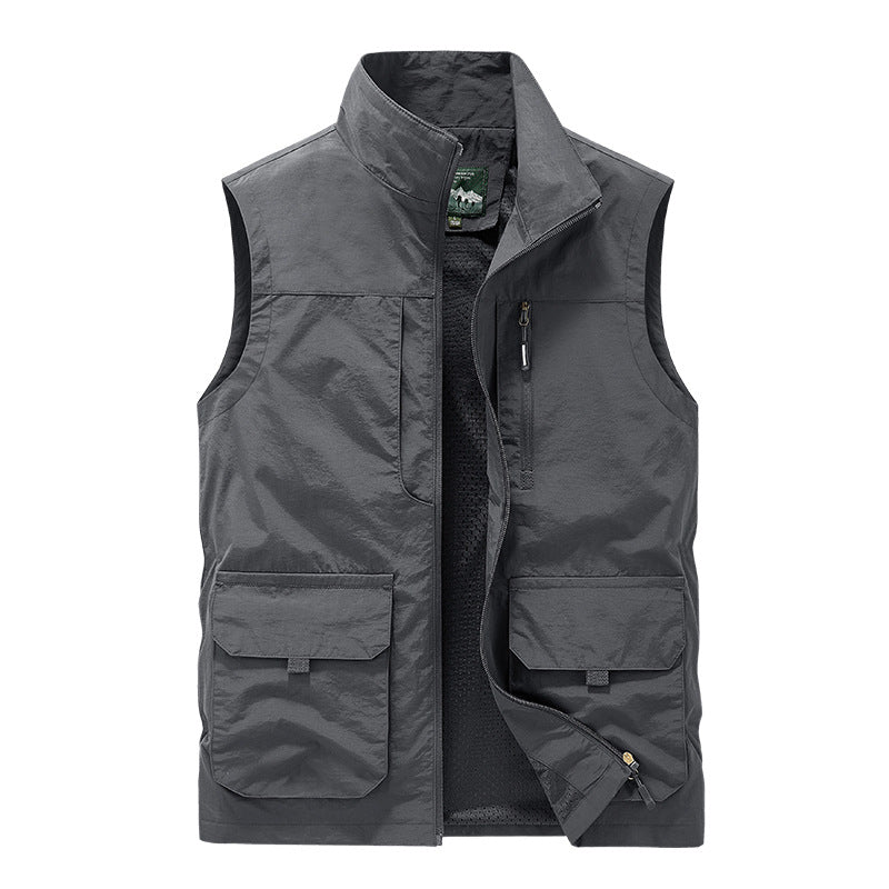 Men's utility vest with multifunctional pockets, breathable mesh lining, and stand-up collar Chichicherry