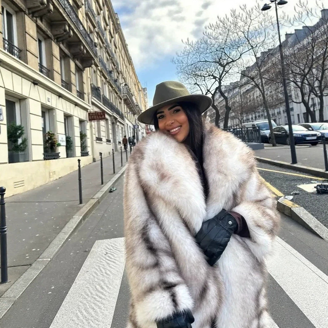 Women's Short Plush Faux Fur Jacket with Wide Shawl Collar and Straight Cut Chichicherry
