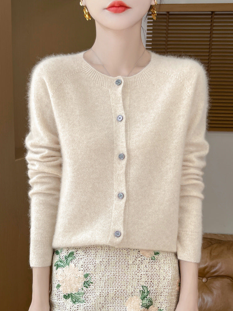 Ladies Cozy Short Cardigan made of Mohair Mix with fine Virgin Wool Structure and Pearly Button Placket Chichicherry
