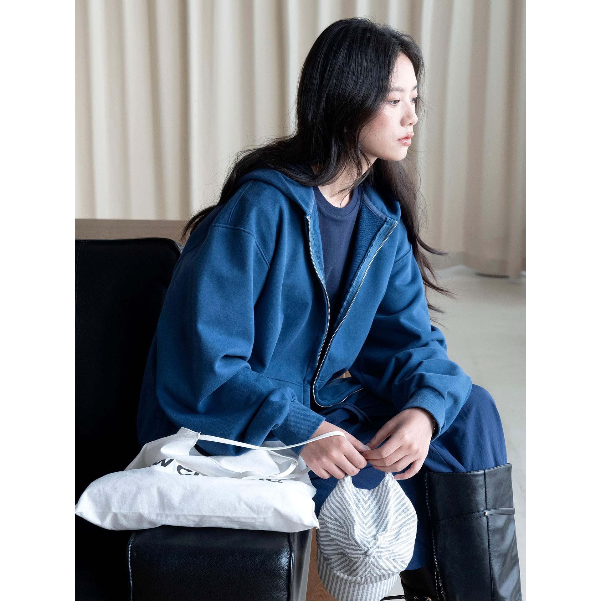 Women's Relaxed Zip Hoodie Jacket with Kangaroo Pocket and Ribbed Cuffs Chichicherry