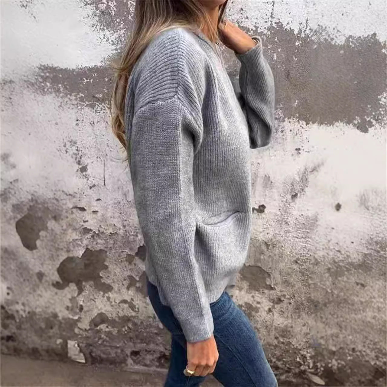 Ladies open cardigan with round neckline, welt pockets and relaxed fit Chichicherry