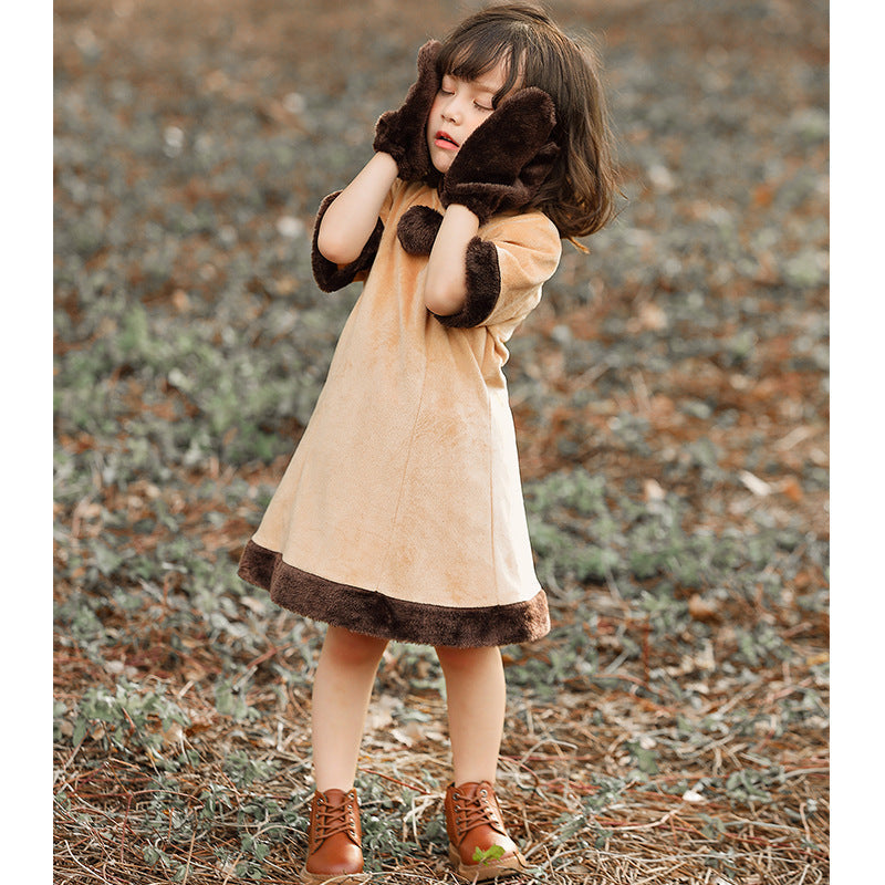 Girl's hoodie costume with animal look and fluffy material Chichicherry