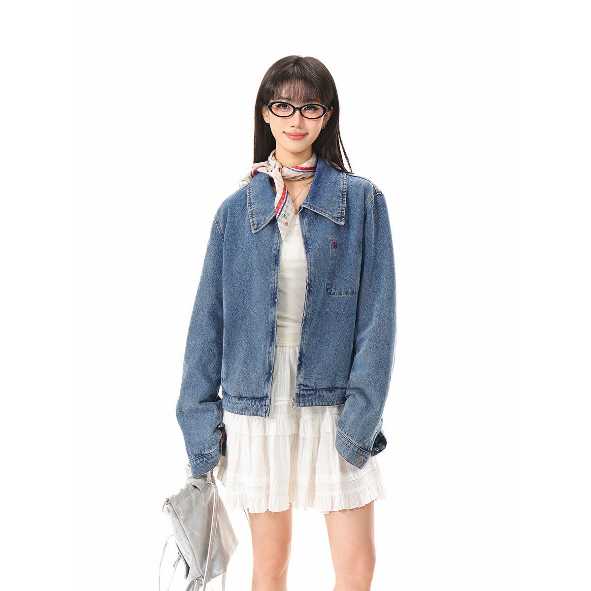 Women's Short Oversized Denim Jacket with Full Zipper and Chest Pocket Chichicherry