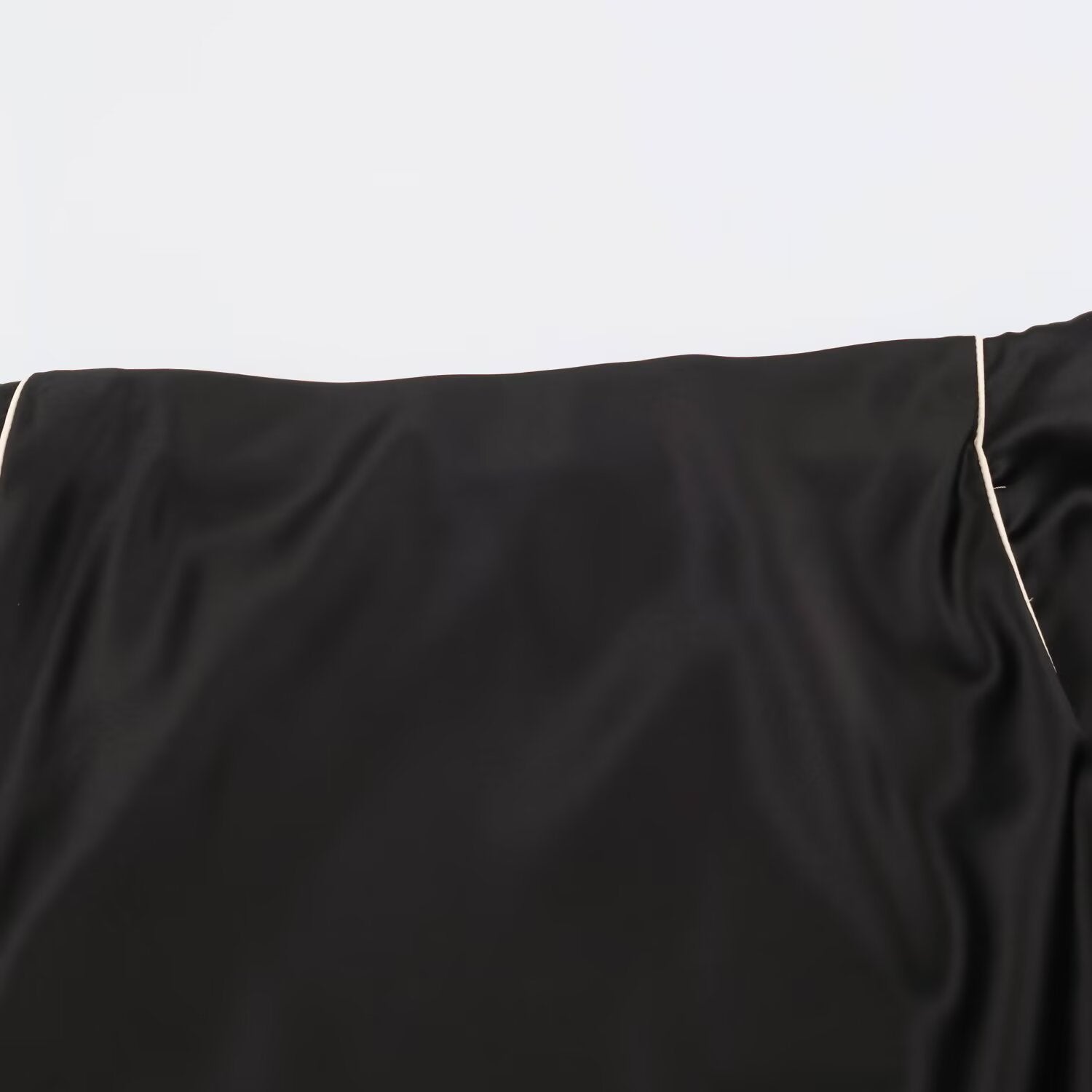 Women's satin midi skirt with side piping and A-line cut Chichicherry