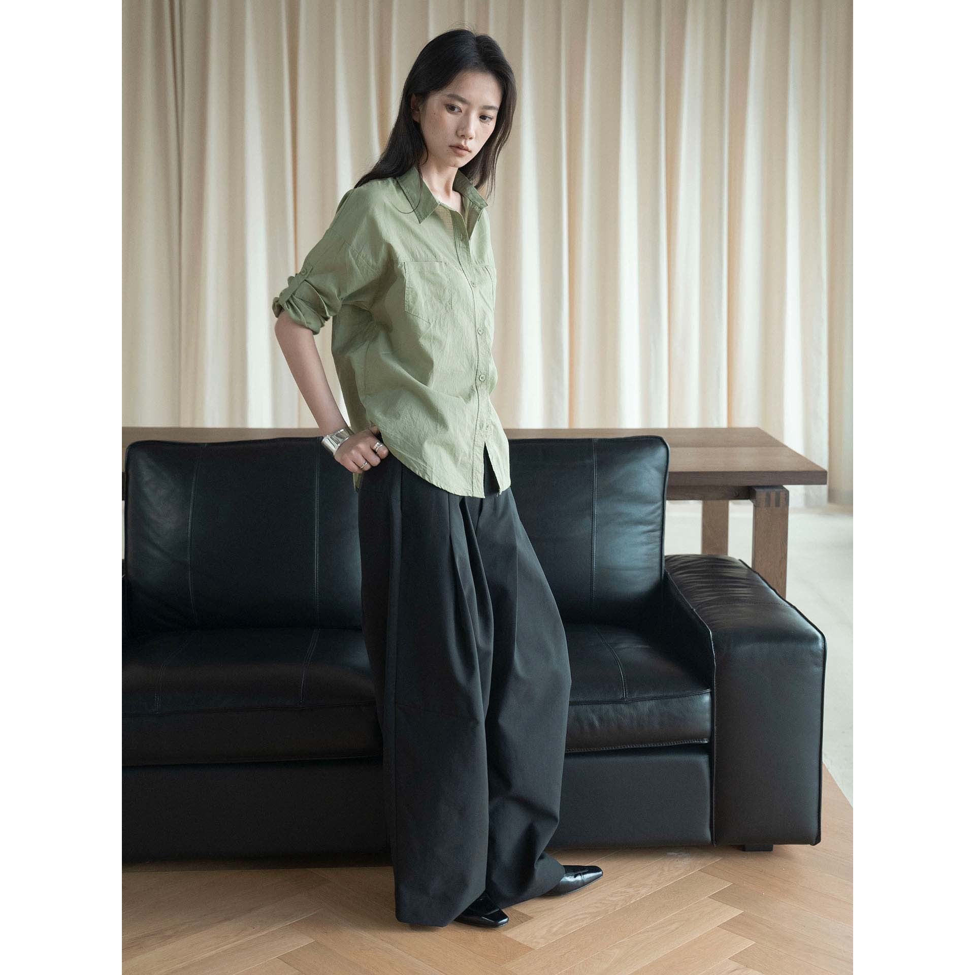 Women's Oversized Shirt Blouse with Rolled-Up Sleeves and Chest Pockets Chichicherry