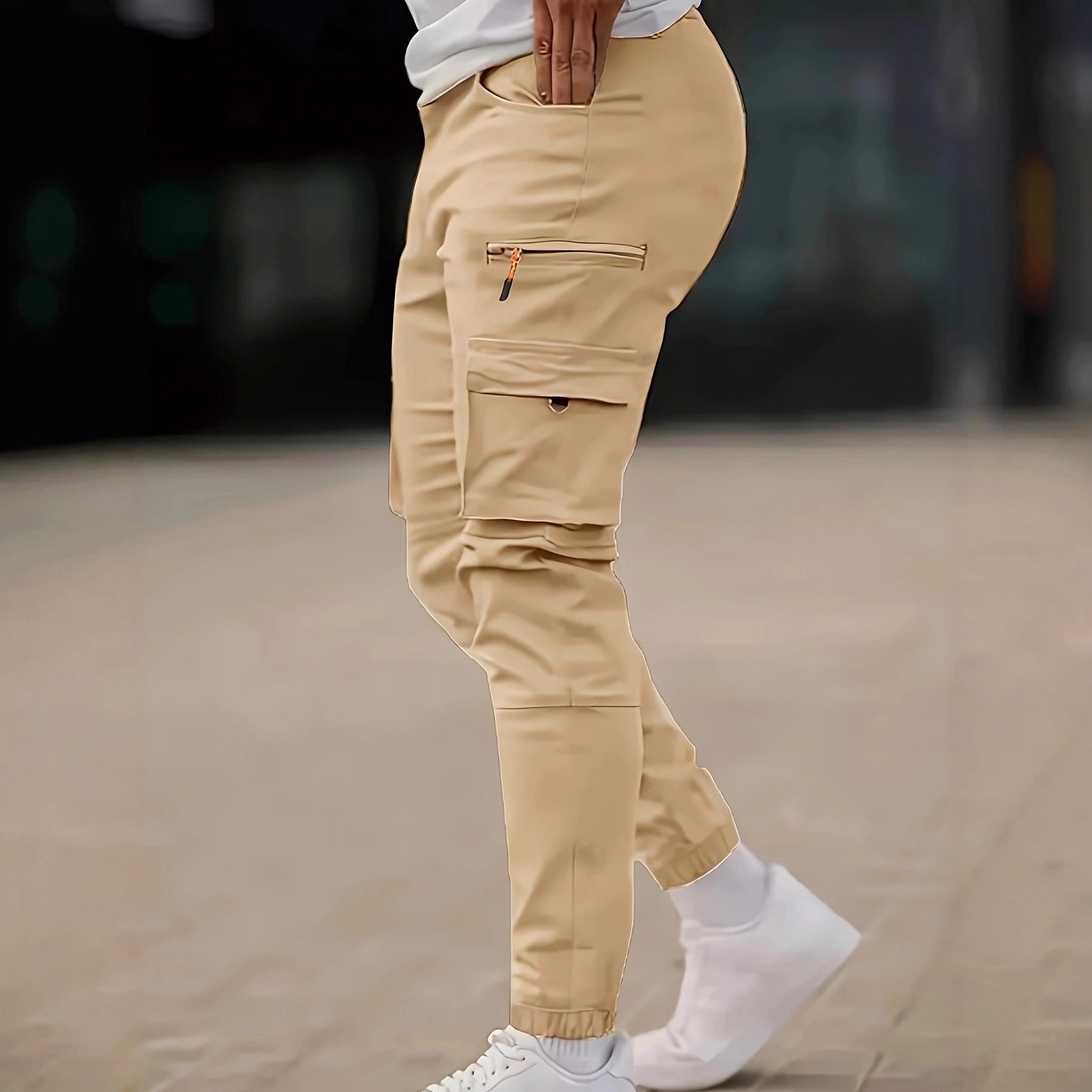 Men's Tapered Cargo Jogging Pants with Zipper and Flap Pockets Chichicherry