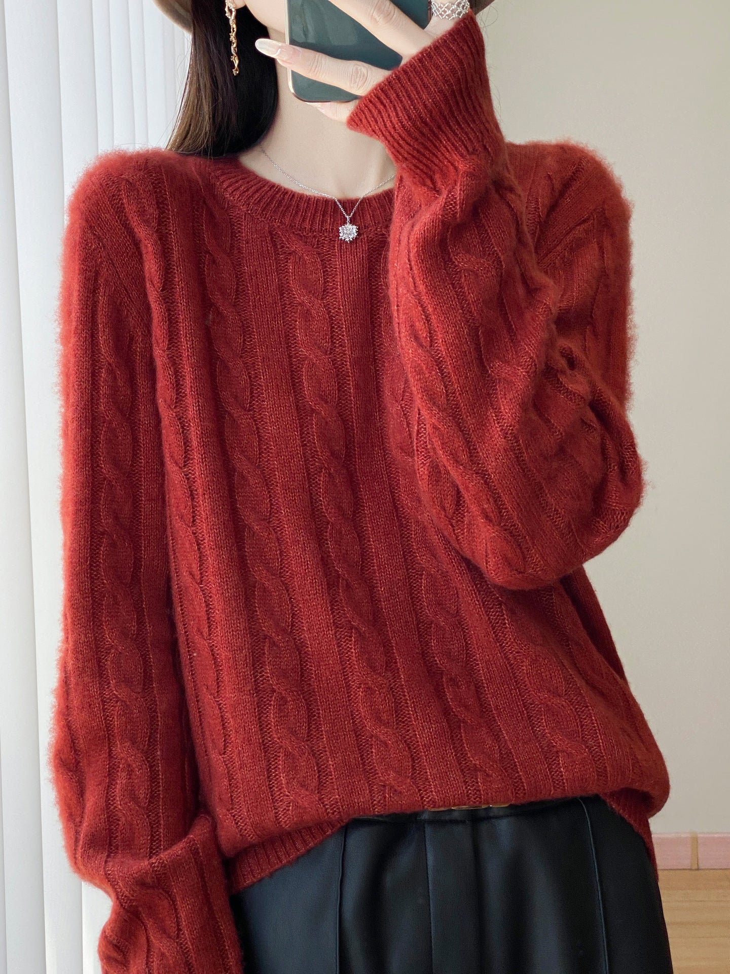 Women's Plus Size Cable Knit Sweater in Mohair Look with Ribbed Hem Chichicherry