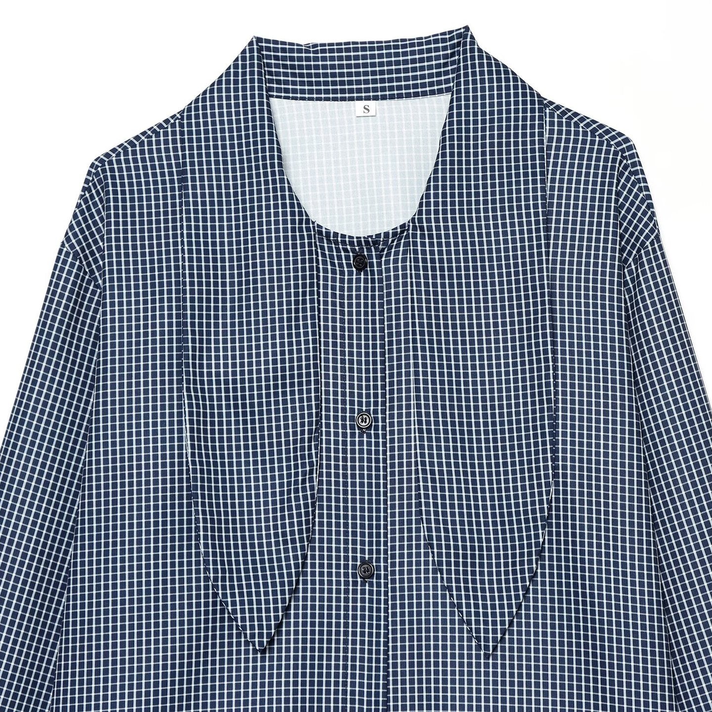 Women’s checkered blouse with bow collar and full button closure Chichicherry