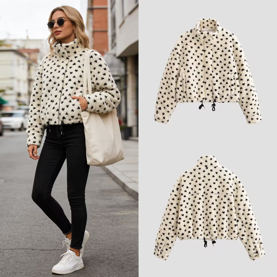 Women's teddy jacket with heart all-over, short boxy cut, stand-up collar and drawstring Chichicherry