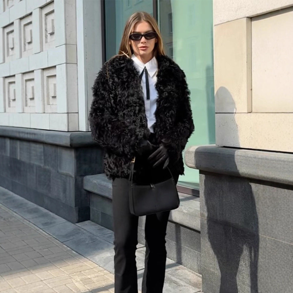 Women's Boxy Short Coat made of crinkled Faux Fur with structured wave pattern and open front Chichicherry