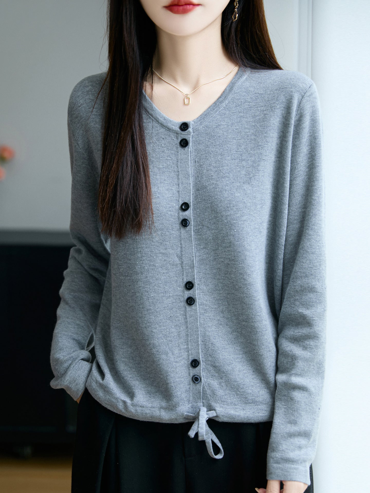 Women Lightweight Fine Knit Button Placket Cardigan with Round Neck Chichicherry