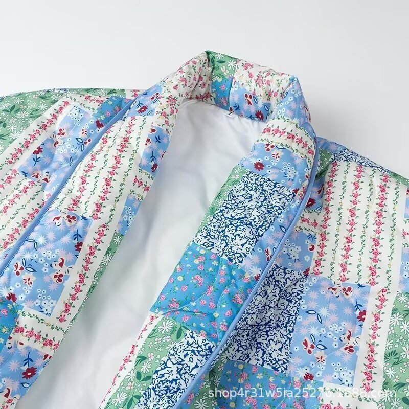 Women's quilted jacket in patchwork style with shawl collar and patch pockets Chichicherry