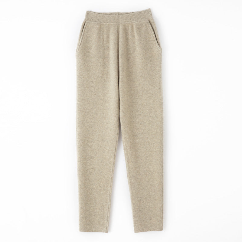 Women's Cashmere-Optic Knit Pants with Elastic Waistband, Tapered Silhouette and Side Pockets Chichicherry