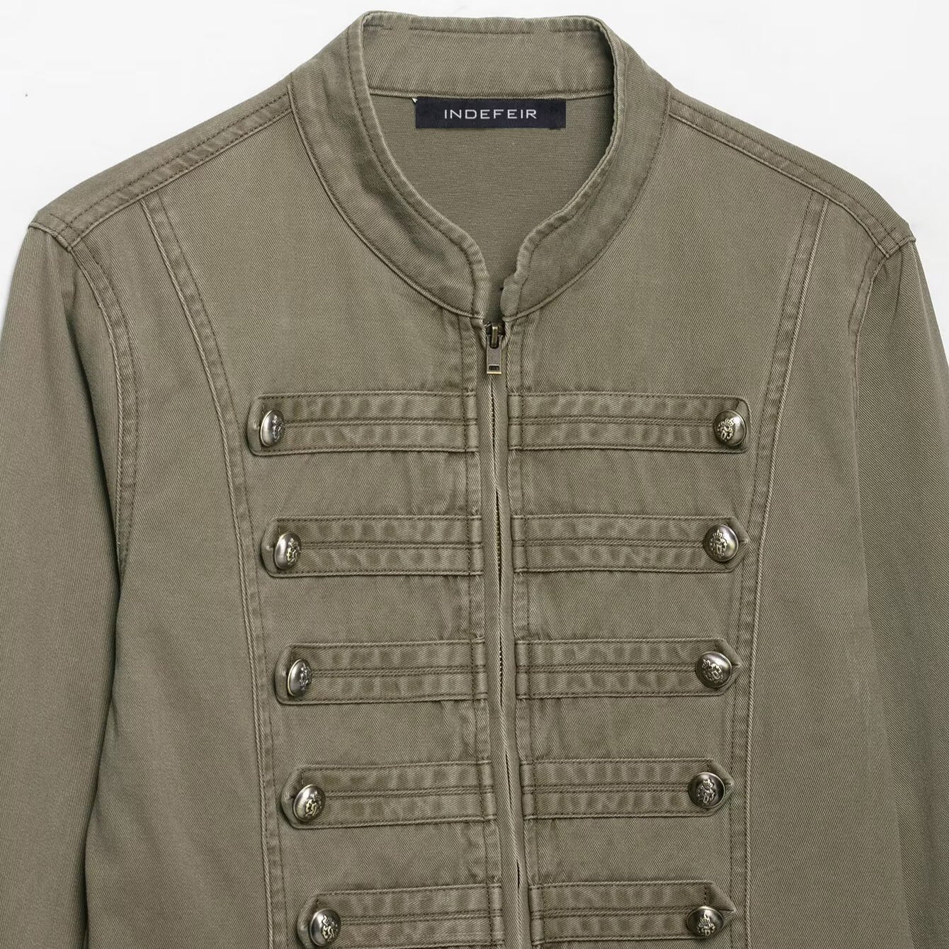 Ladies military-inspired short jacket with stand-up collar, decorative flaps and zipper Chichicherry