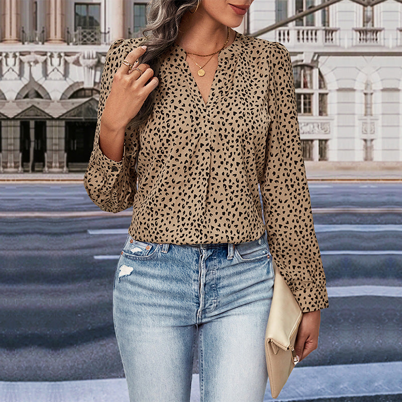 Women Elegant Viscose Blouse with V-Neck, Stand Collar and Fine Animal Print Chichicherry