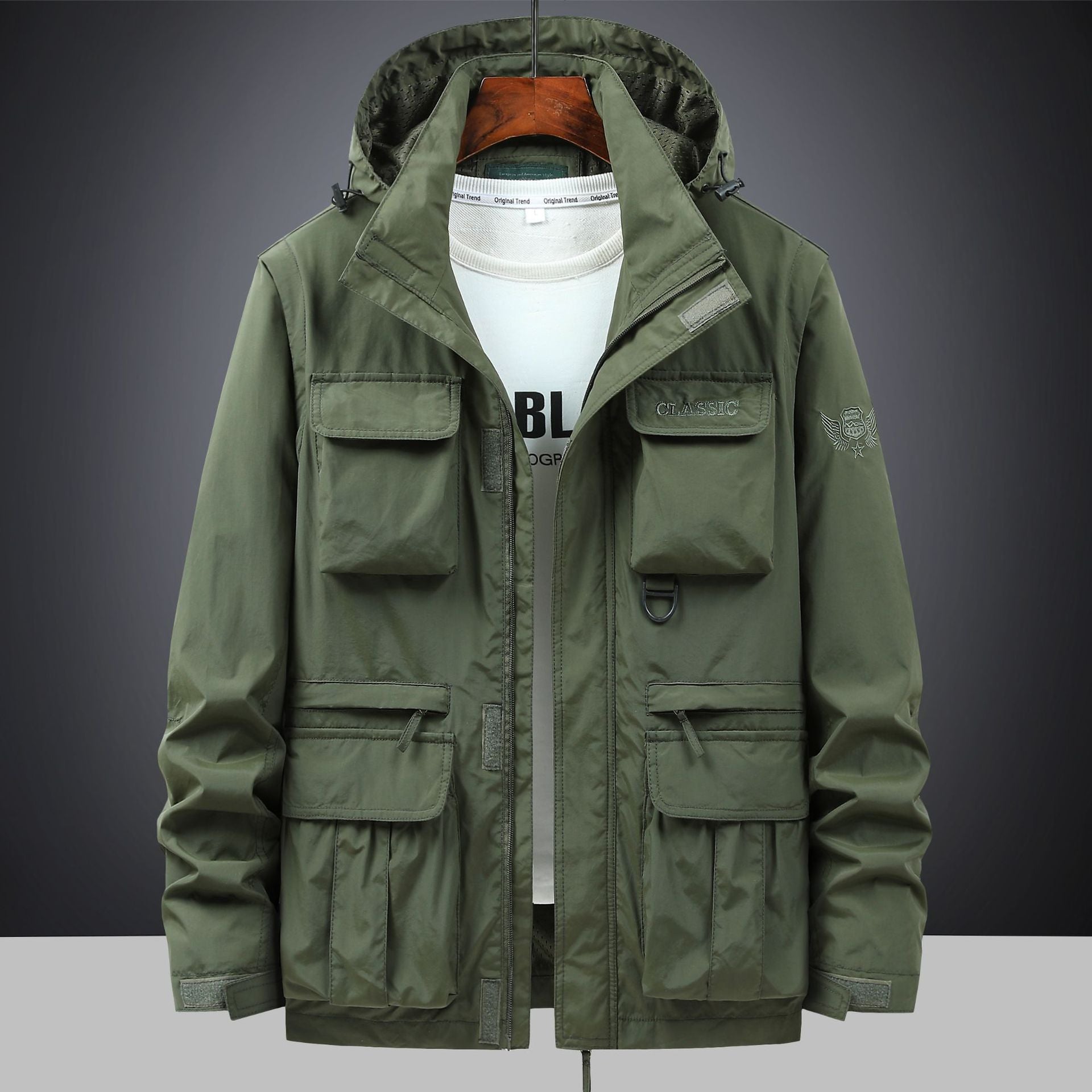 Men's utility parka with multi-pocket design, hood, and D-ring Chichicherry