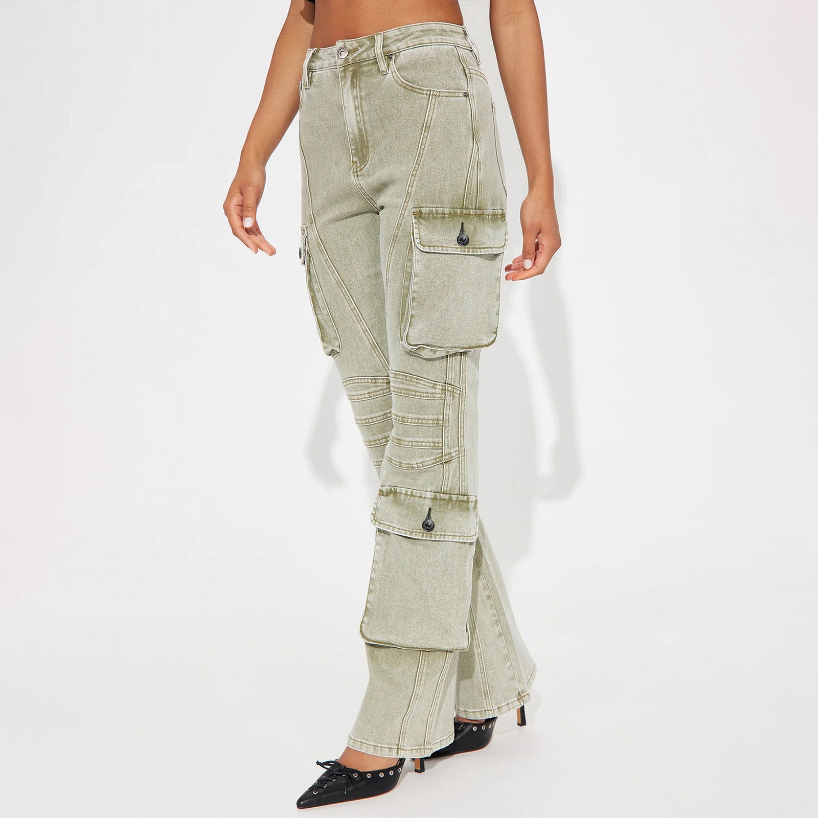 Women's High-Waist Cargo Denim Pants with Wide Leg, Multiple Pockets and Used Details Chichicherry