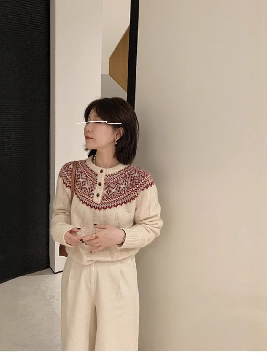 Women's Norwegian pattern round yoke pullover with button placket and mohair look Chichicherry