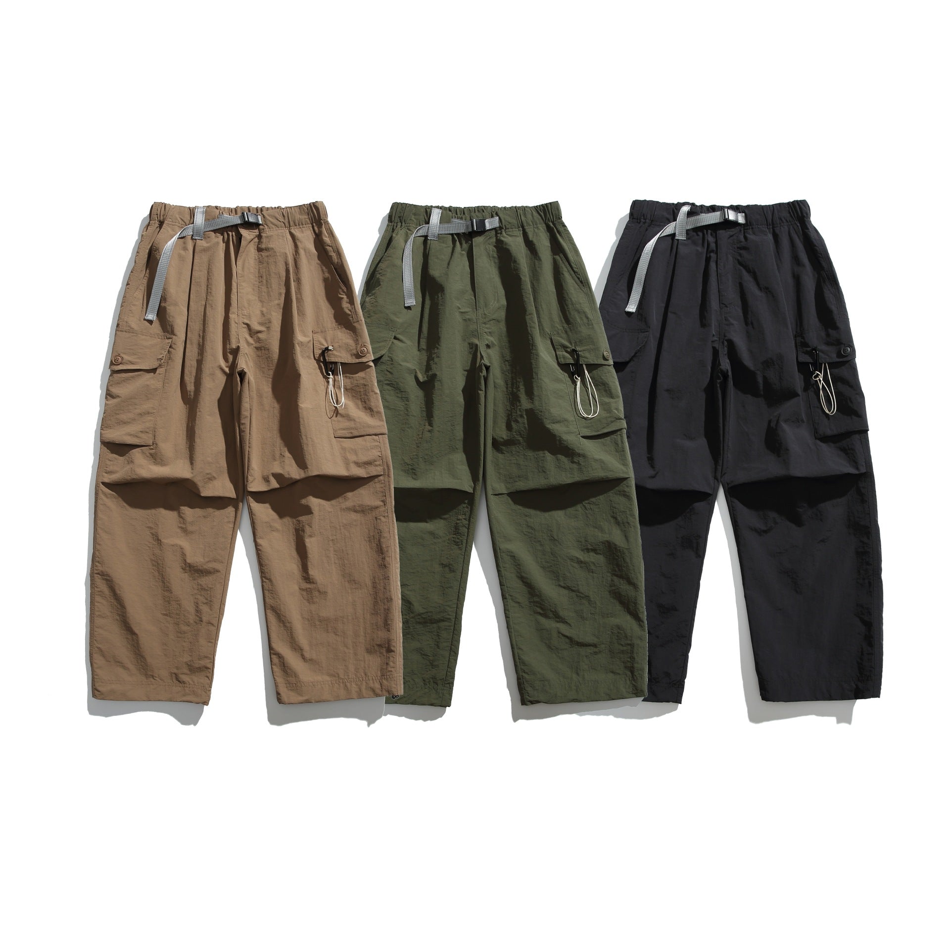 Men's cargo pants in utility style with elastic waistband and integrated belt Chichicherry